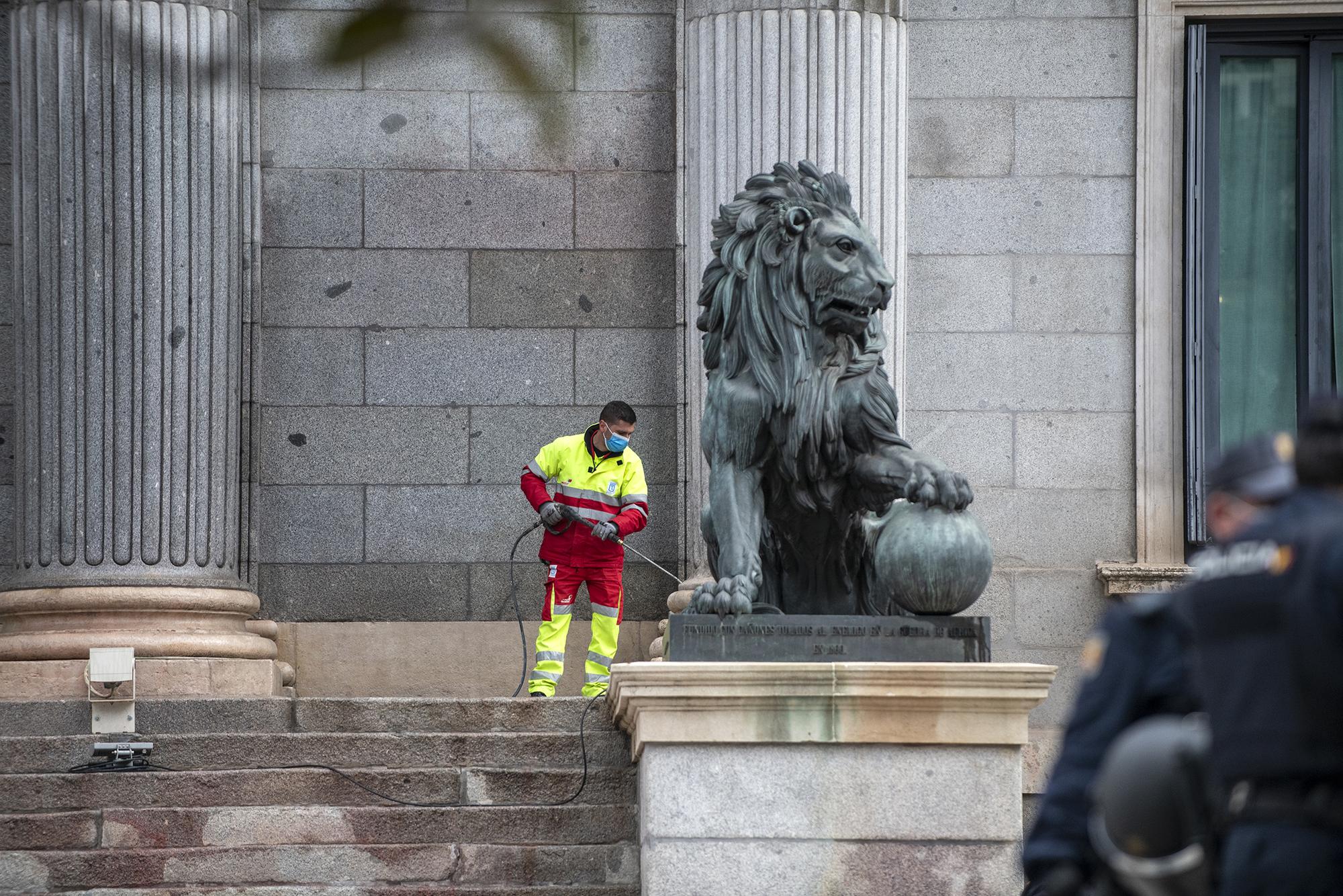 La Rebelión Científica tiñe de rojo el Congreso el 6 de abril de 2022. - 11